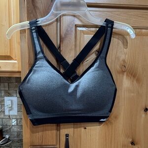 Women's High-Impact Underwire Crossback Sports Bra - Black & Gray